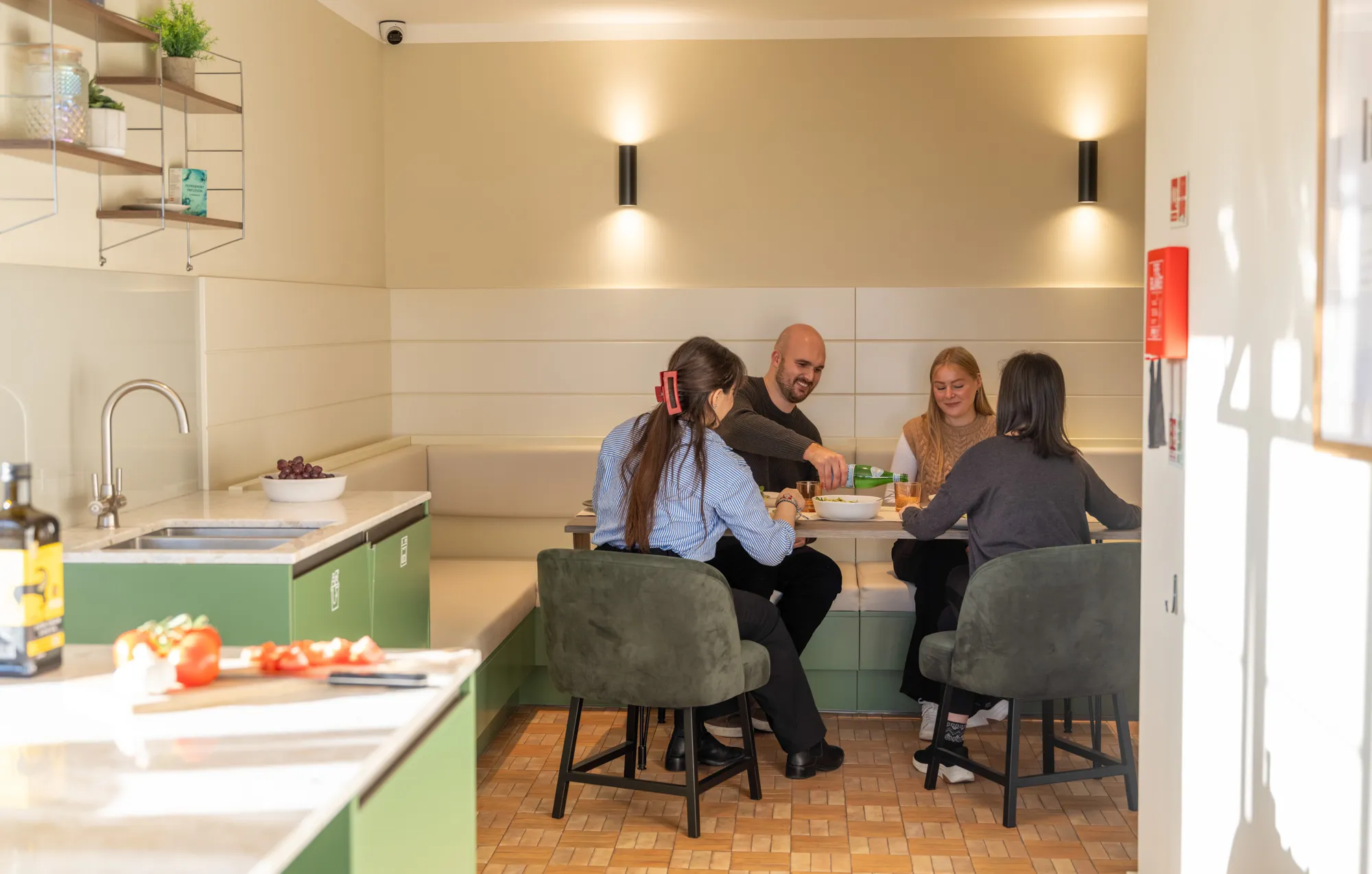 Kitchen dining